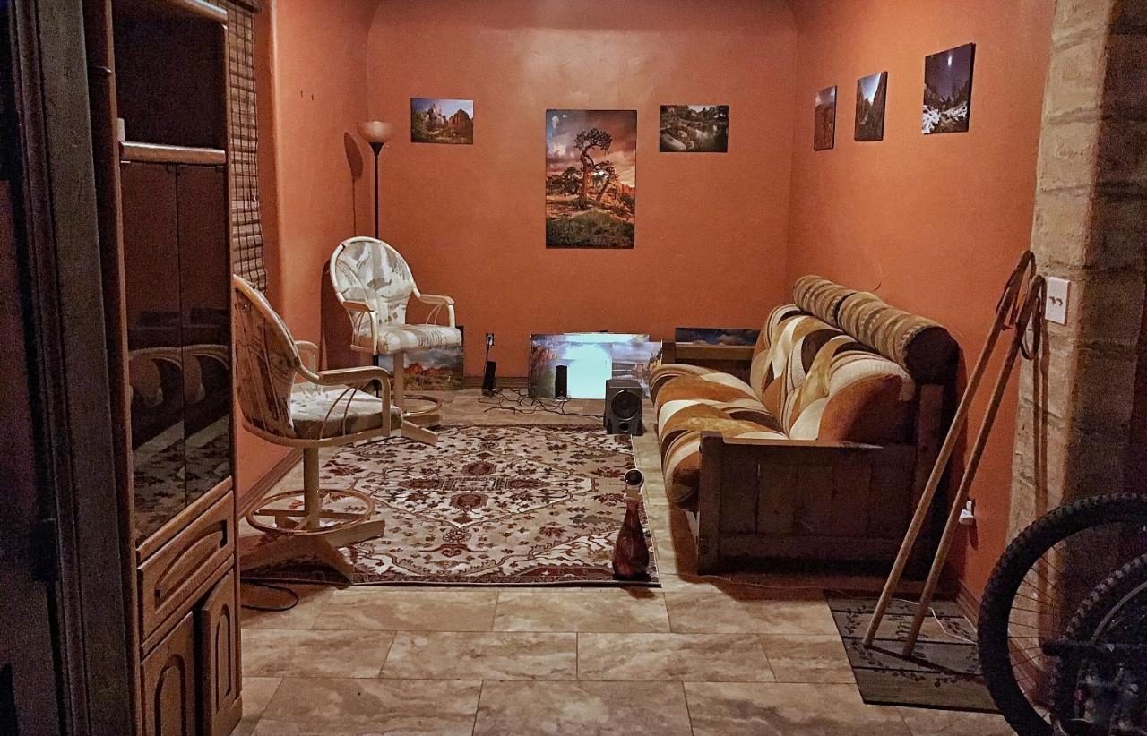 The Zion House - Affordable Bedrooms Hurricane Luaran gambar