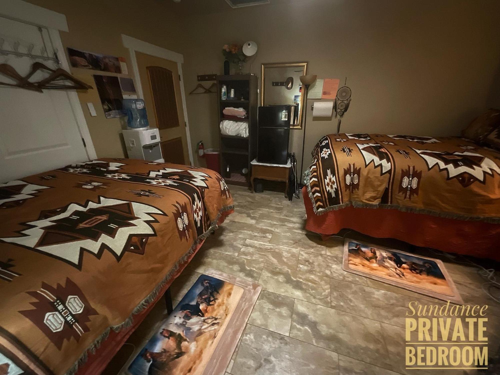 The Zion House - Affordable Bedrooms Hurricane Luaran gambar